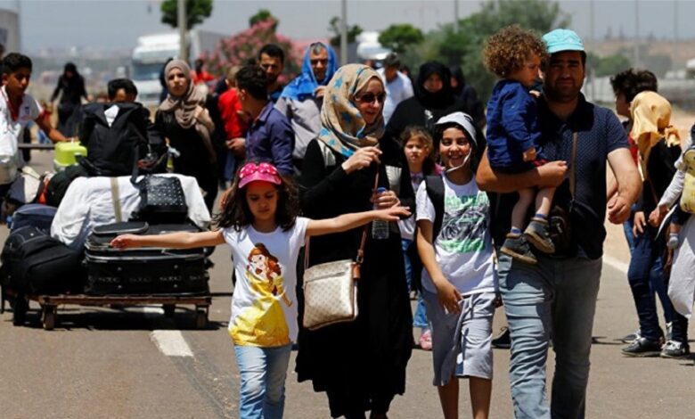 في لبنان وتركيا والأردن.. ماذا كُشف عن مصير النازحين السوريين؟