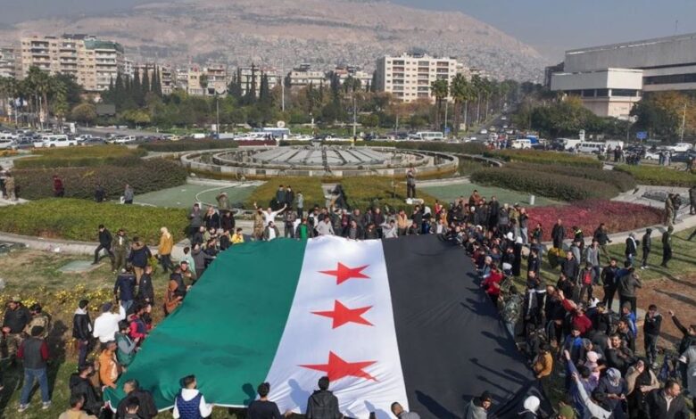 "بيدّ أهل السنة... سوريا باتت أقرب للعرب"!