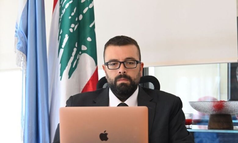 في 14 شباط... أحمد الحريري يوجه دعوة جماهيرية: "عساحتنا راجعين"!