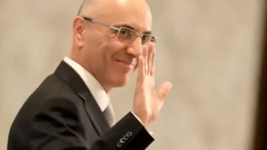 أوّل تعليق للحجّار بعد إقالة رمزي نهرا