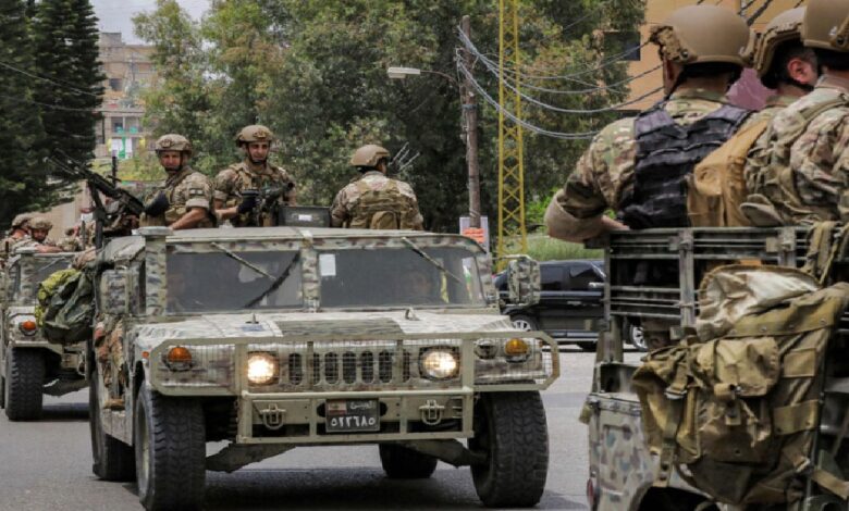 الجيش أوقف ٢٣ شخصا